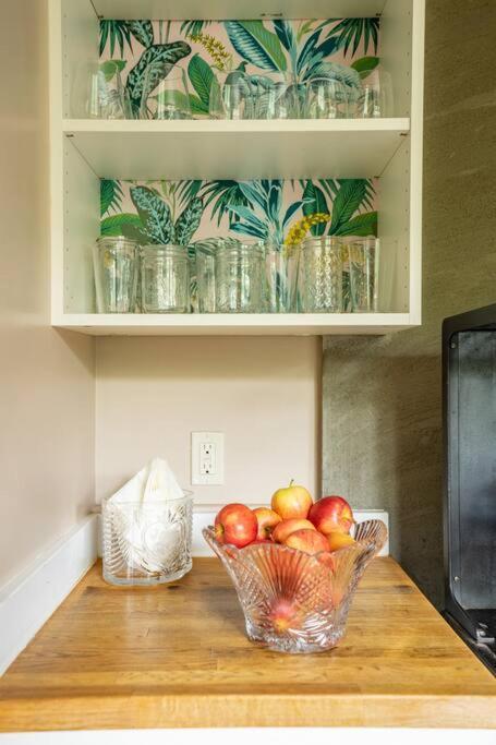 Charming 1Bd Suite In Capitol Hill - Foxglove Inn Seattle Bagian luar foto