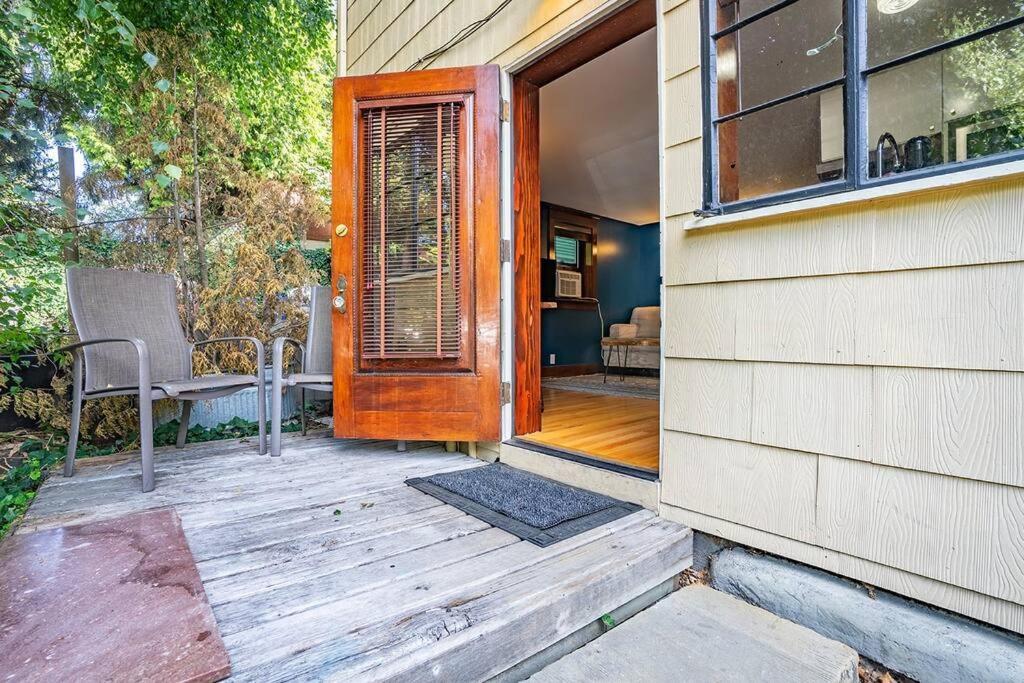 Charming 1Bd Suite In Capitol Hill - Foxglove Inn Seattle Bagian luar foto