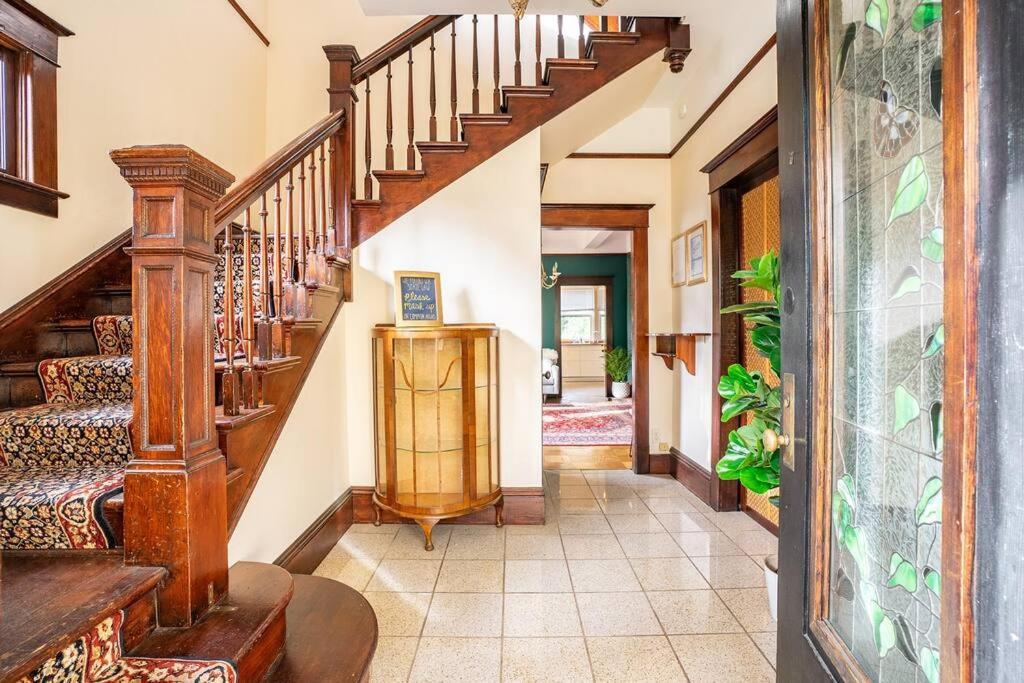Charming 1Bd Suite In Capitol Hill - Foxglove Inn Seattle Bagian luar foto